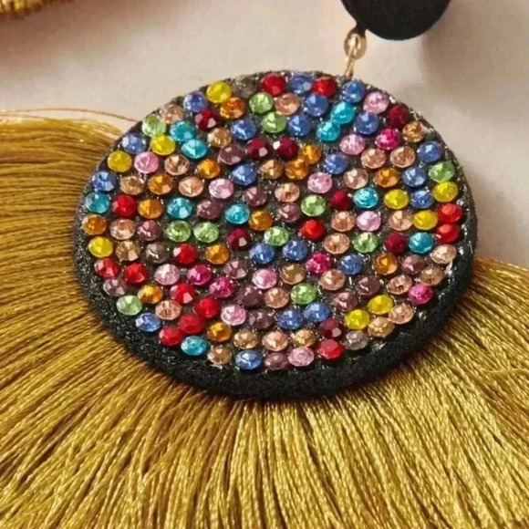 🆕Rhinestone Engraved Round & Fan Tassel Drop🆕 - Picture 3 of 3